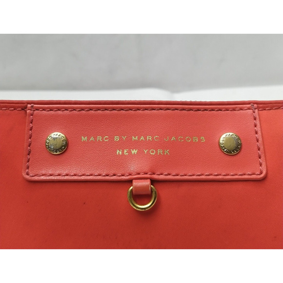 Marc By Marc Jacobs Hot Pink Nylon Zip Around Credit Card Long Wallet - Picture 4 of 16